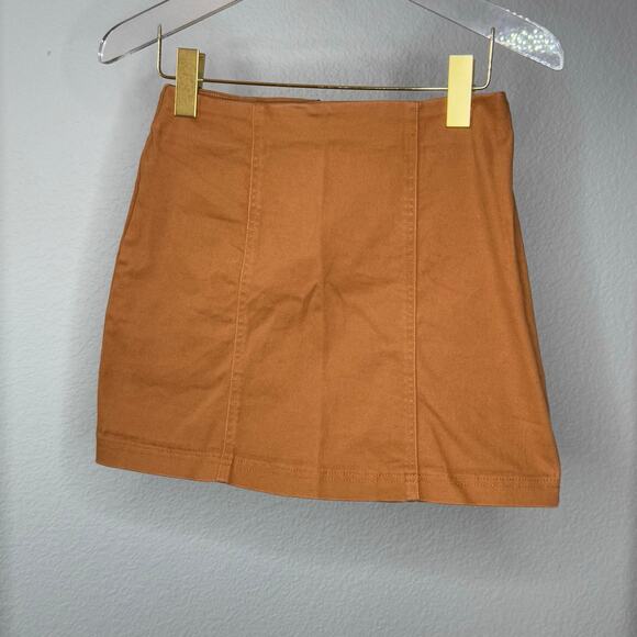 Forever 21 Mini Skirt Sz Small - Picture 2 of 4